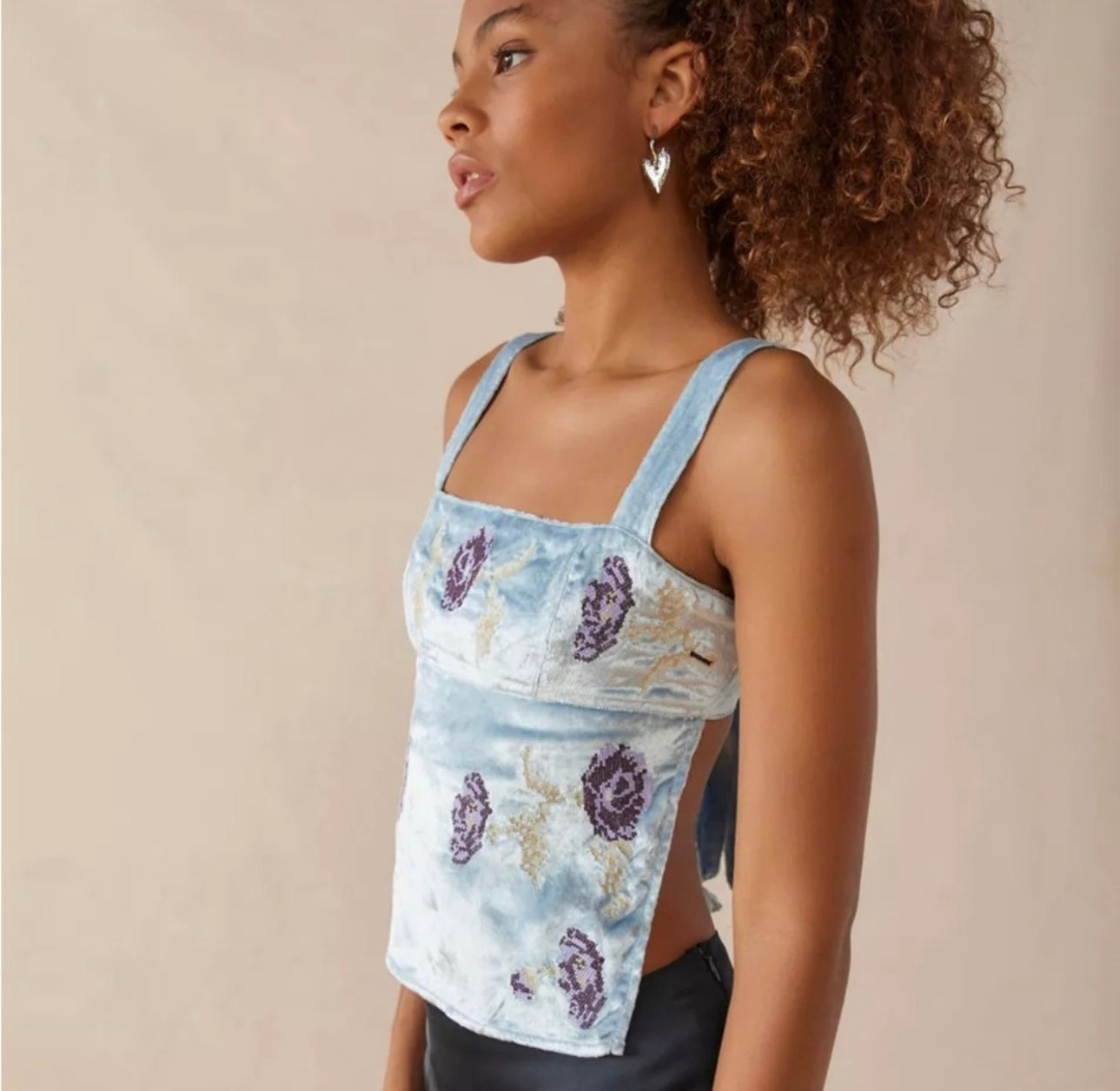 UO NWT Kimchi Blue Blue Velvet Embroidered Tank - XS