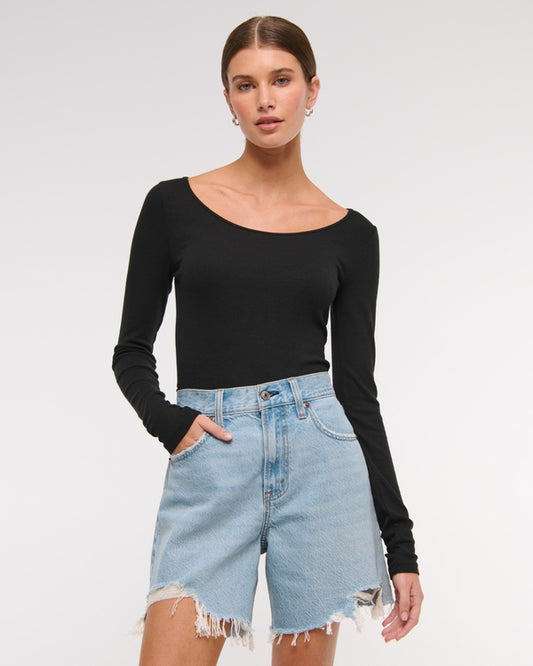 Abercrombie & Fitch High Rise Loose Short in Light - 30