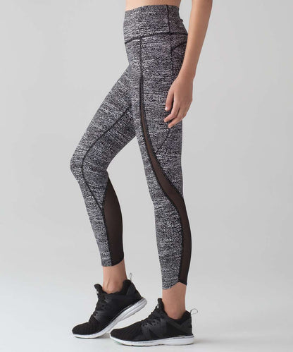 Lululemon Pace Perfect 7/8 Tight in Airtime White Black - 4