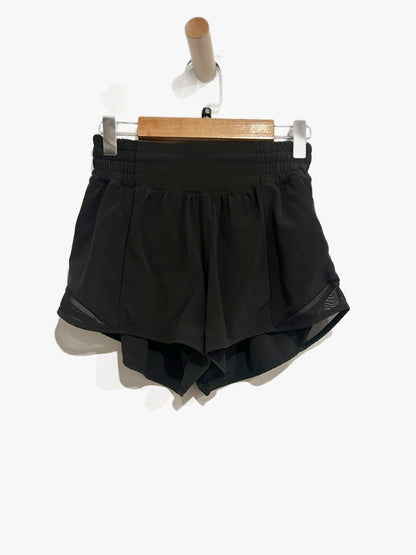 Lululemon Hotty Hot Short High-Rise 2.5" in Black - 2