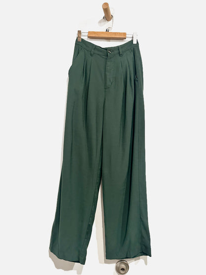 Madewell Barroway Wide-Leg Crop Pants in Dark Palm - 00
