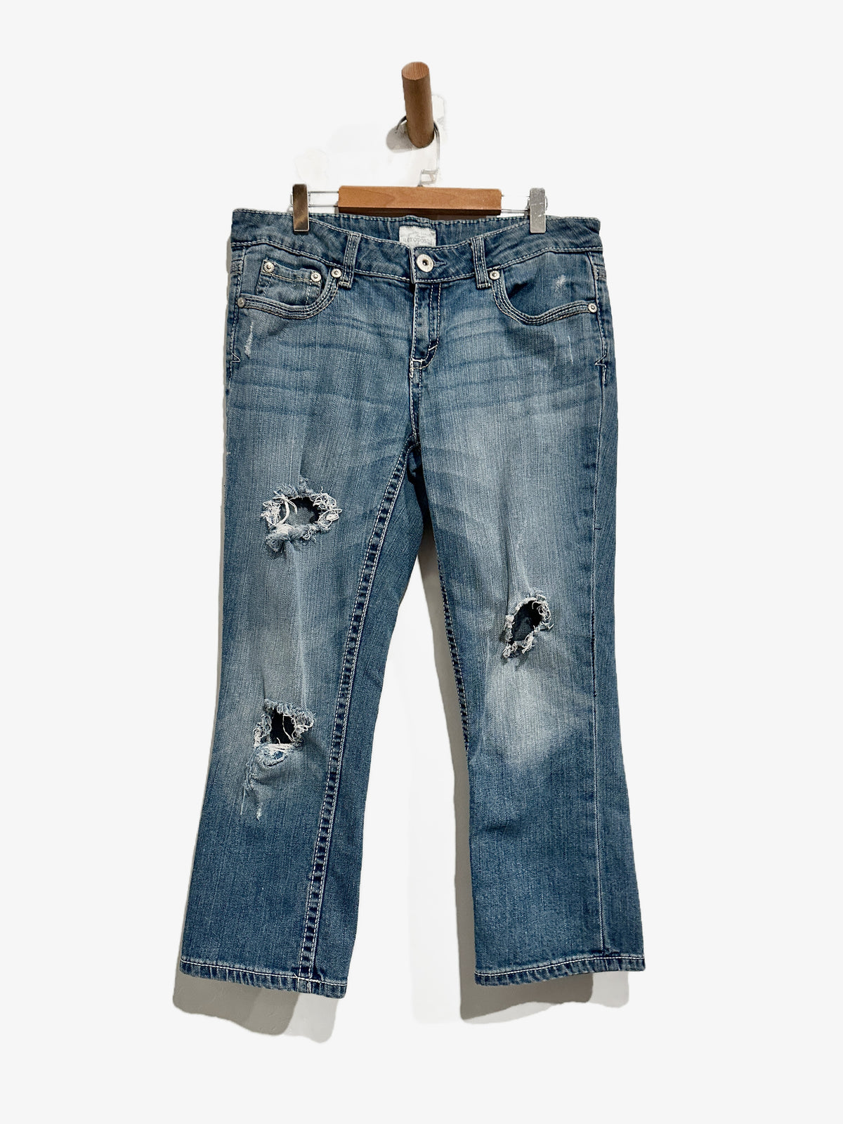 Aeropostal Y2K Distressed Denim Capri’s - 11/12