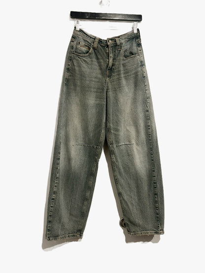 Urban Outfitters BDG Logan Buckle Baggy Barrel Jeans in Arizona - 25
