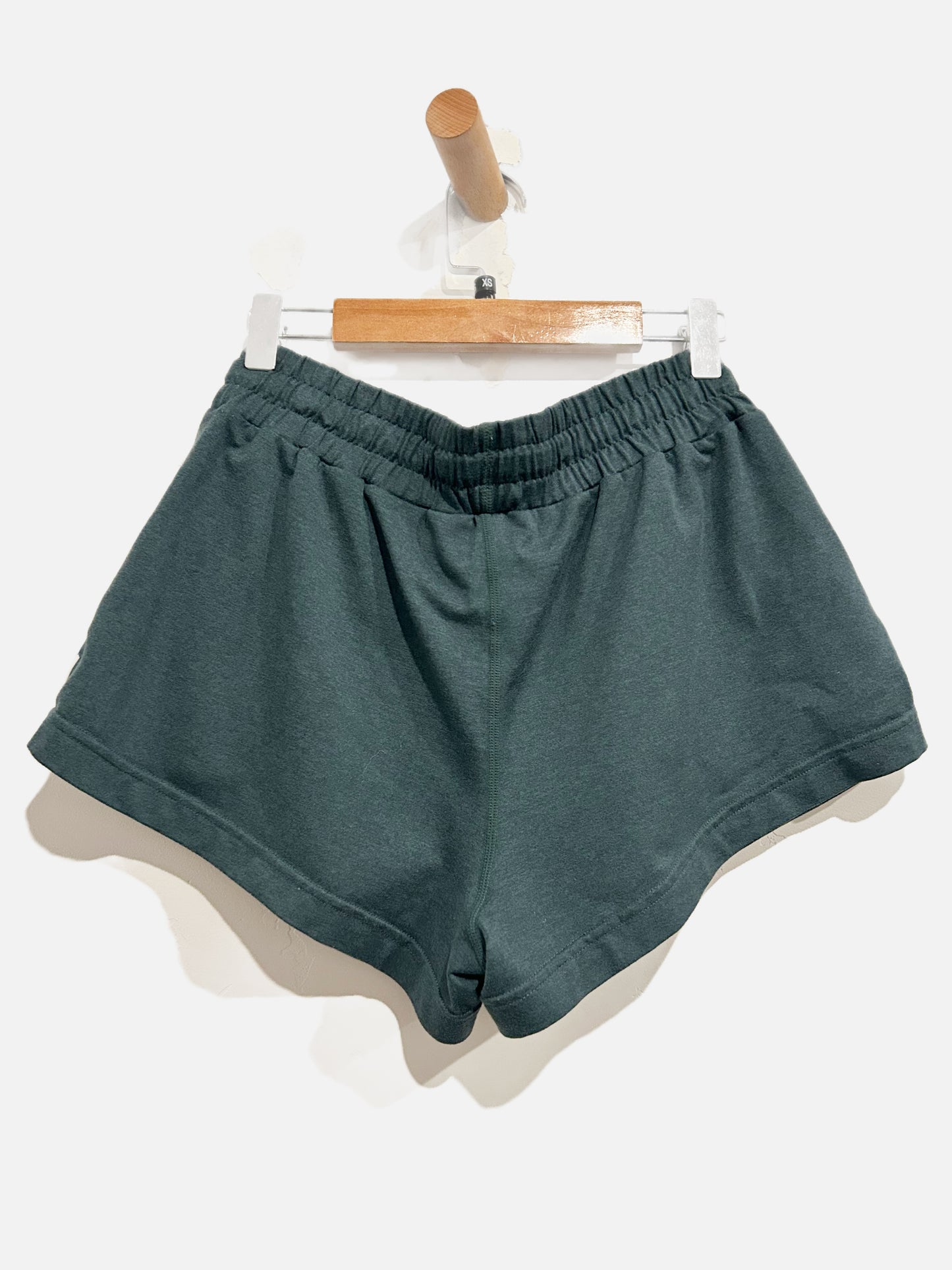 Vuori Halo Performance Shorts in Stone Heather - XS