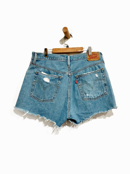 Levi’s 501 Cut Off Shorts - 30