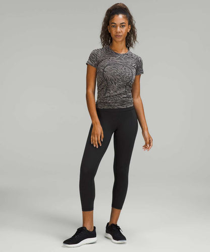 Lululemon Wunder Train High-Rise Crop with Pockets 23" in Black - 4