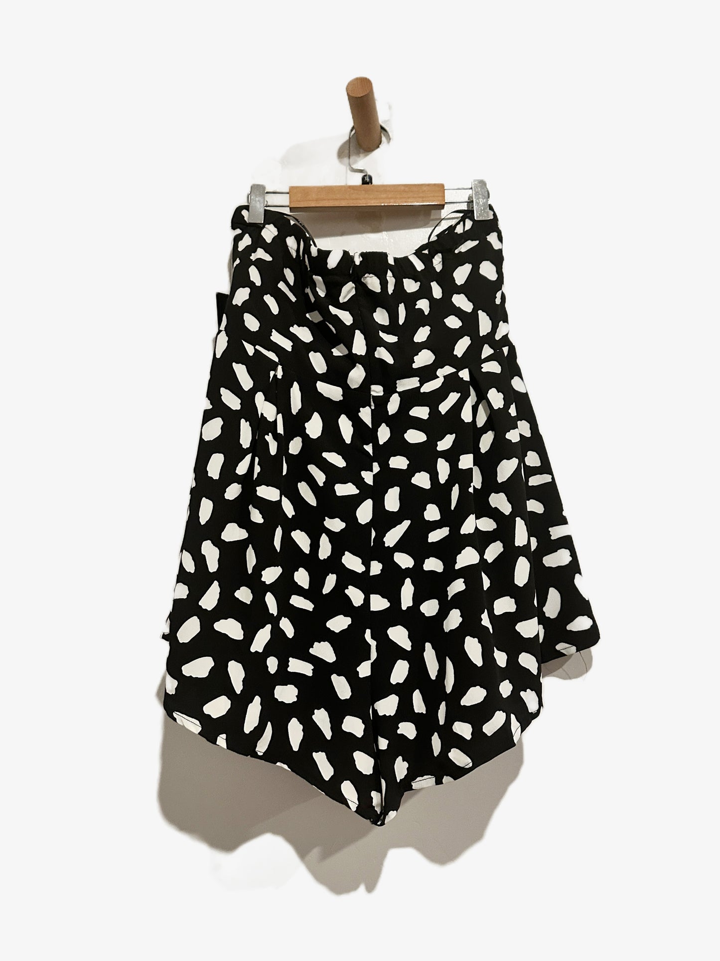 Lulus Inez Black and White Print Tie-Front Romper - XL