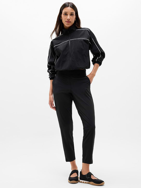 Athleta Brooklyn Mid Rise Ankle Pant in Black - 8
