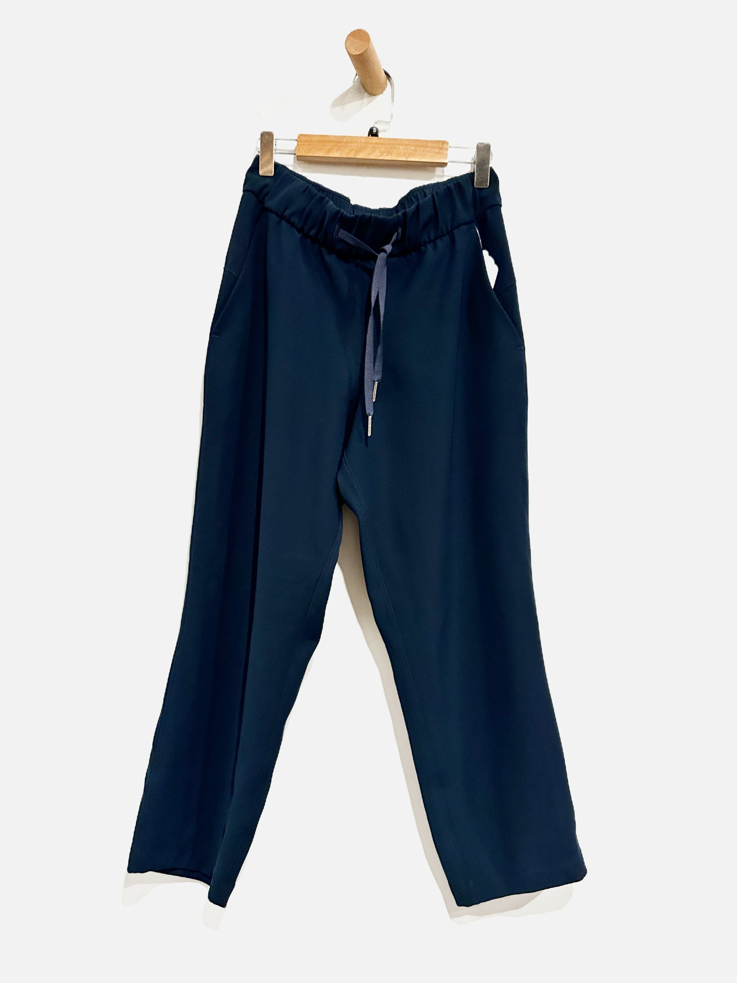 Lululemon On The Fly Crop *Woven 23" in True Navy- 4