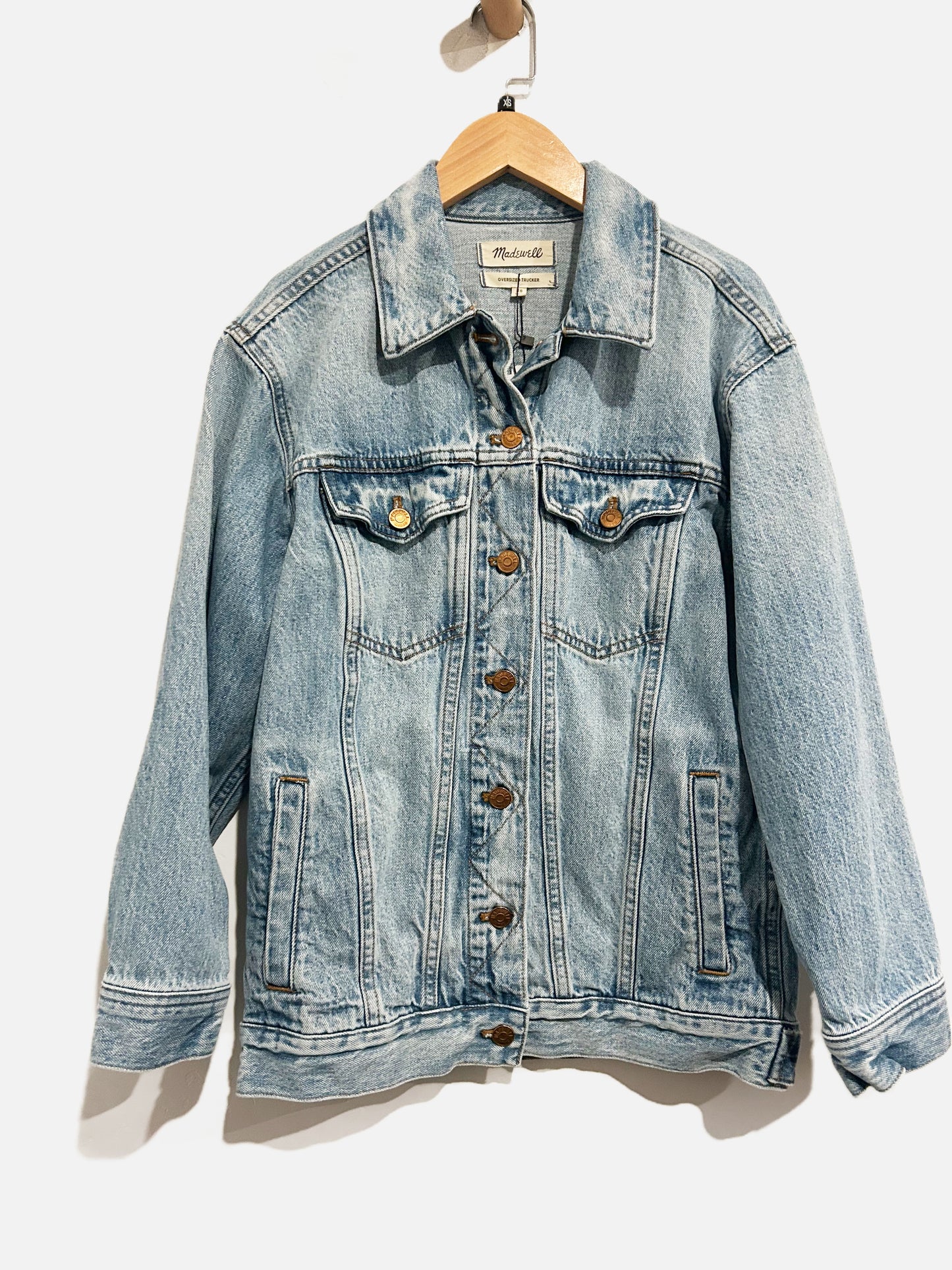 Madewell The Oversized Trucker Jean Jacket in Kelson Wash - XS