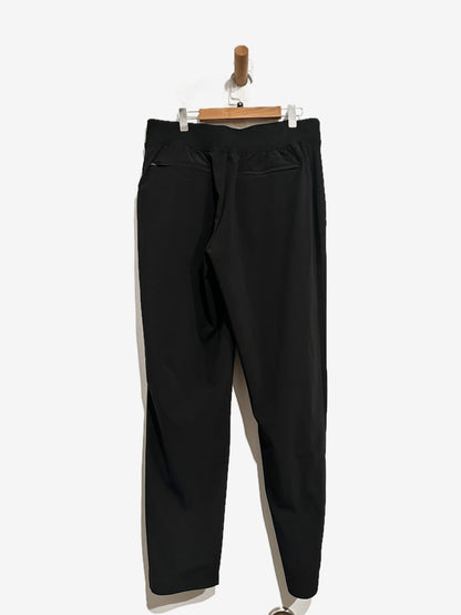 Athleta Brooklyn Mid Rise Ankle Pant in Black - 8