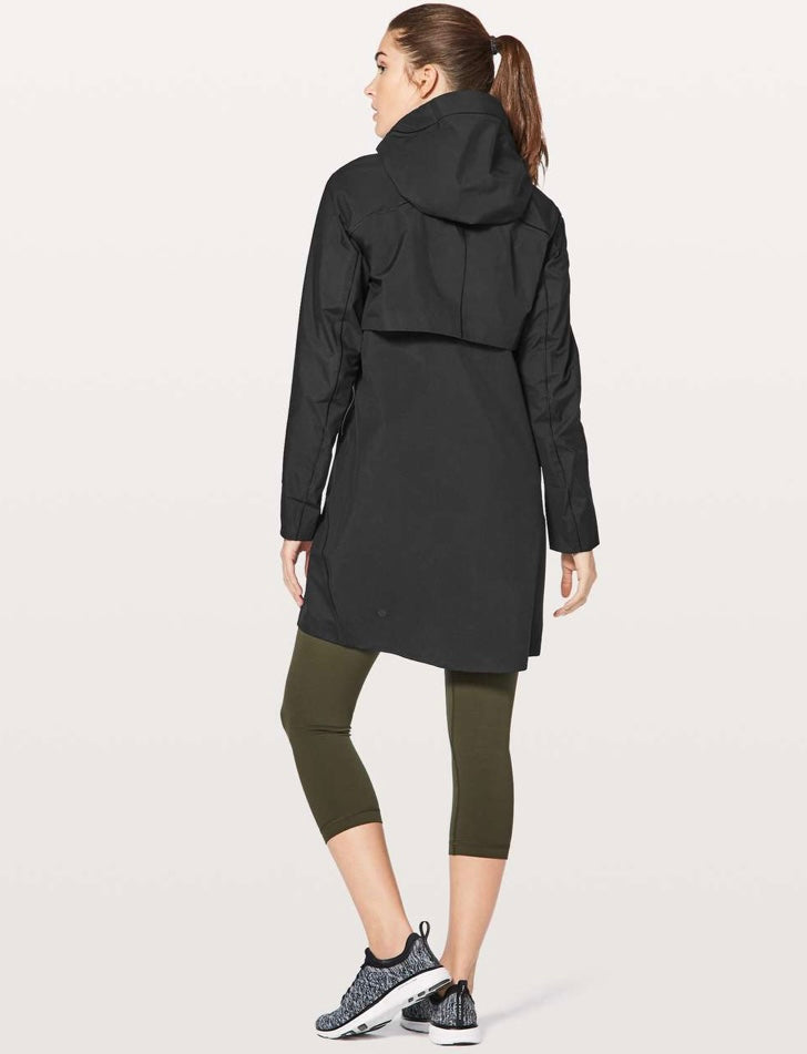 Lululemon Cloud Crush Black Rain Jacket - 4