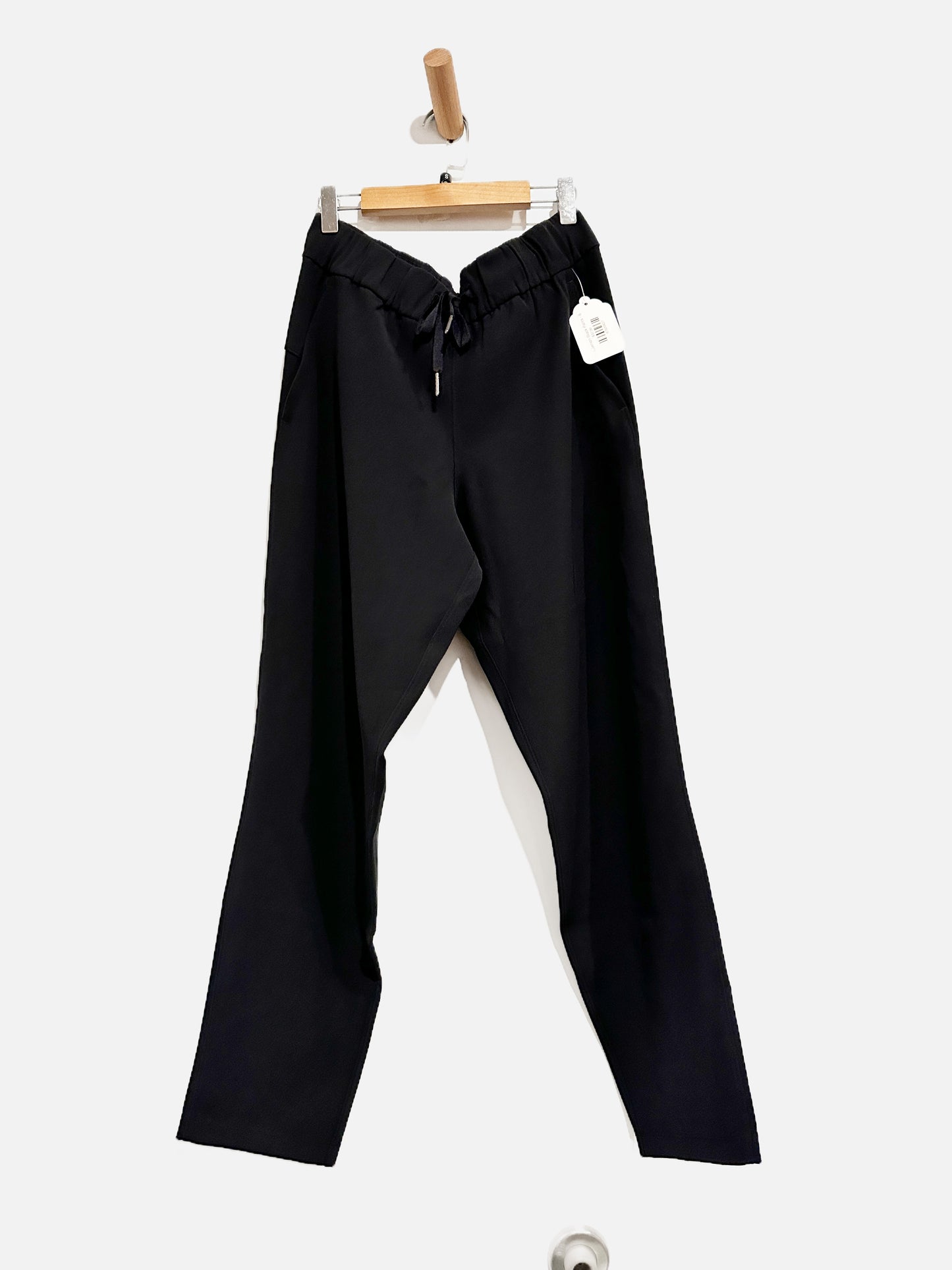 Lululemon on the Fly Pants in Black - 6