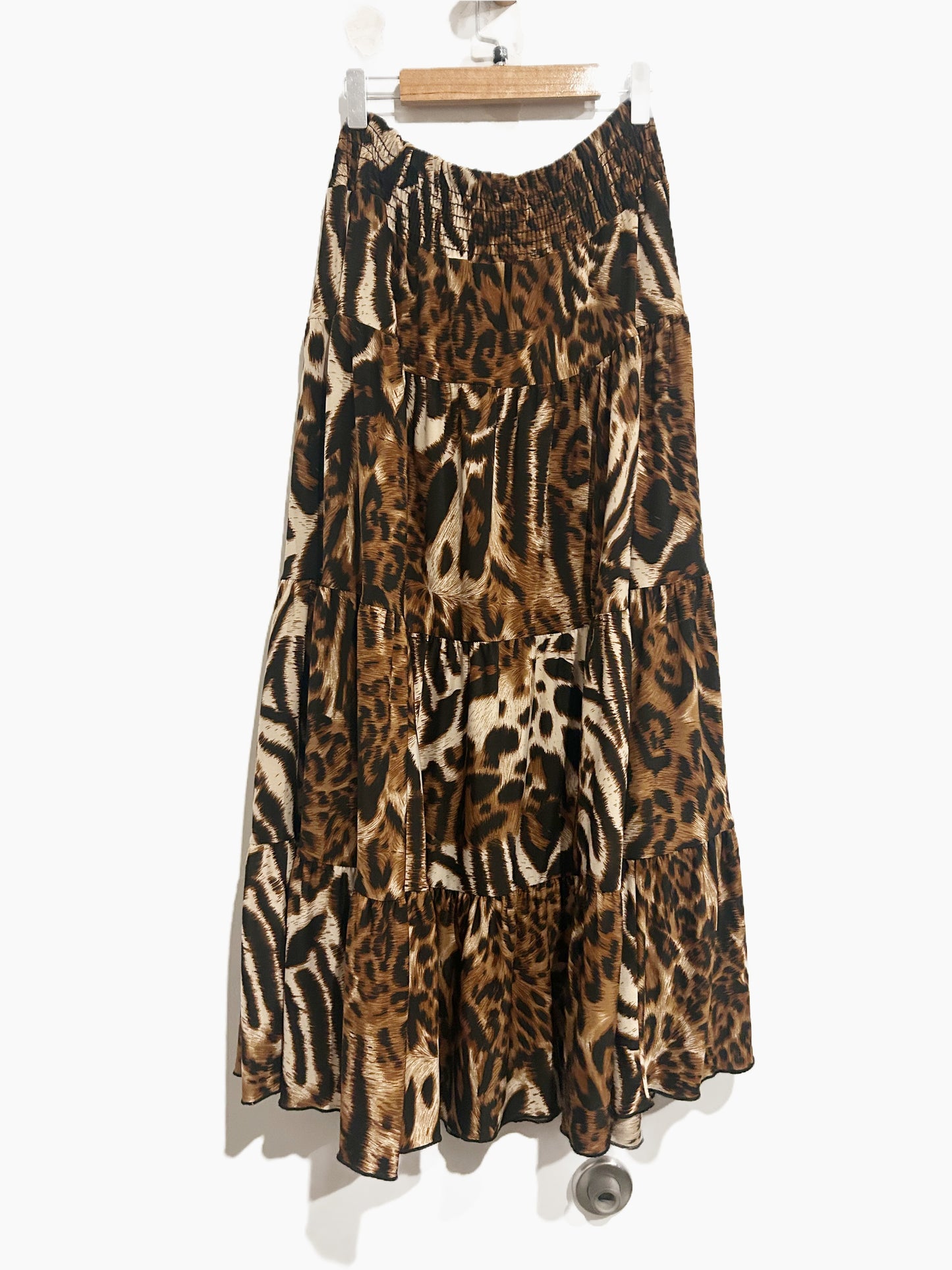 Veronicam. Animal Print Maxi Skirt - XS