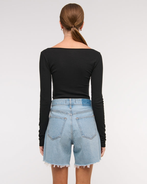 Abercrombie & Fitch High Rise Loose Short in Light - 30