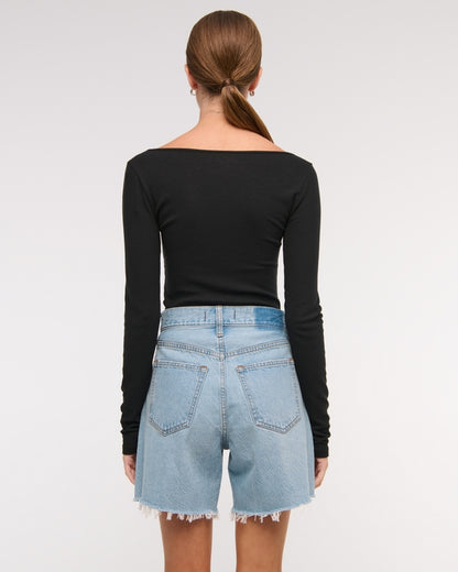 Abercrombie & Fitch High Rise Loose Short in Light - 30