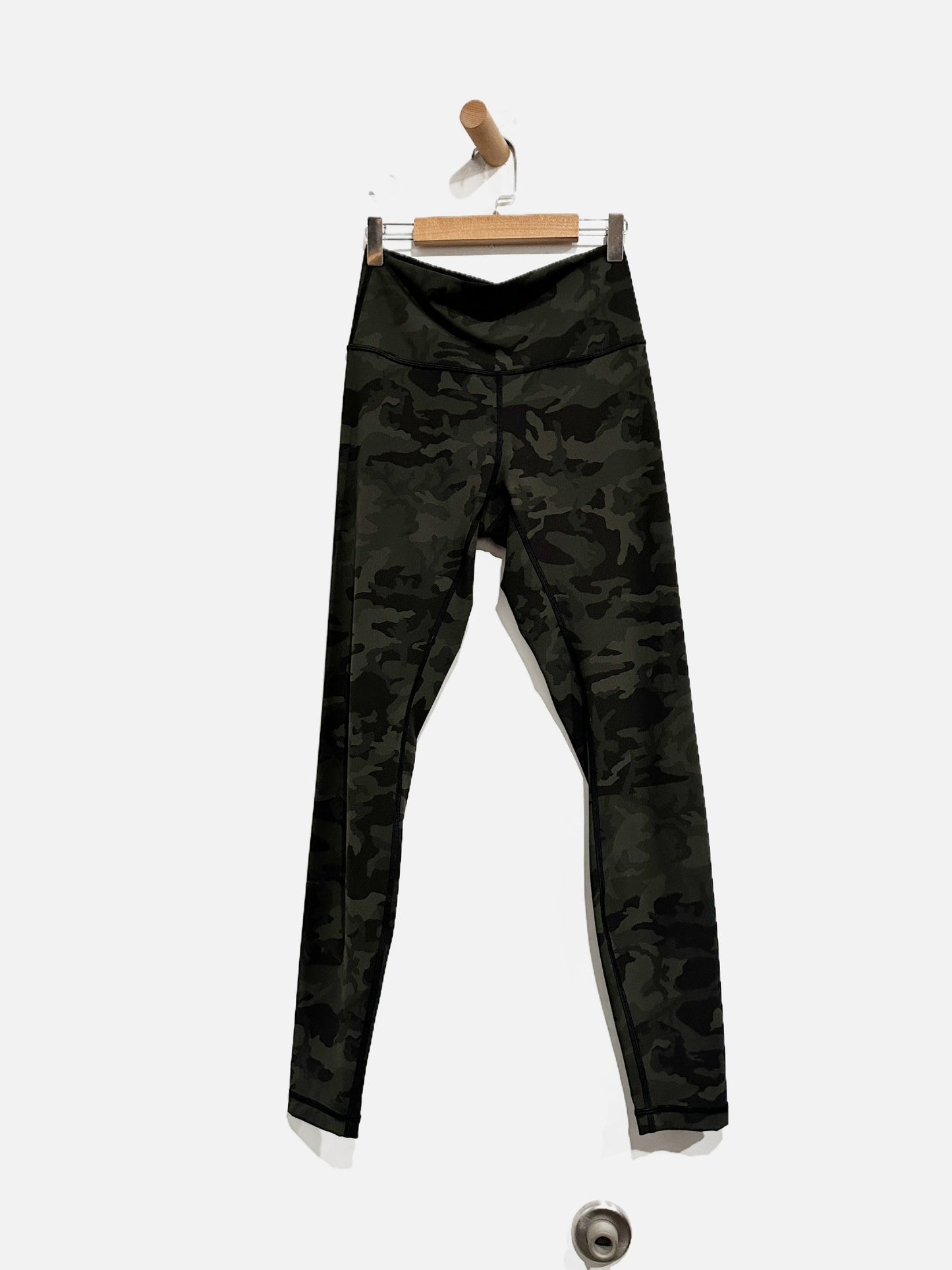 Lululemon Wunder Under High-Rise Tight 28" *Full-On Luxtreme
Incognito Camo Multi Gator Green - 6