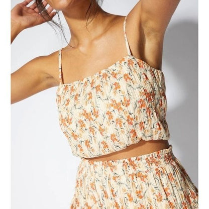 MinkPink NWT Zahari Floral Crop Top Size Medium