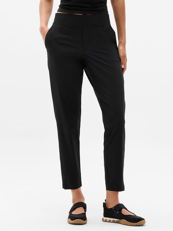 Athleta Brooklyn Mid Rise Ankle Pant in Black - 8