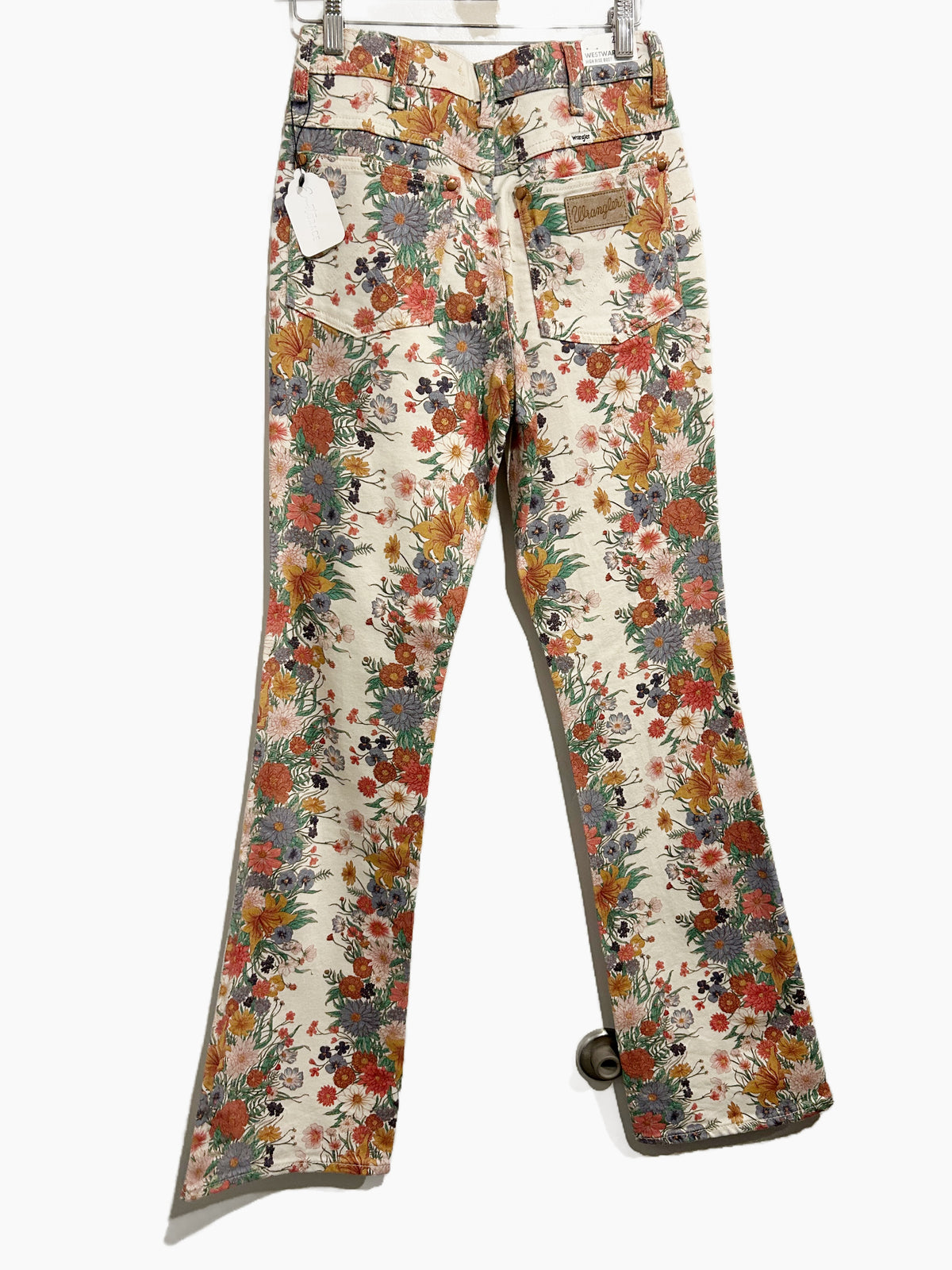 Wrangler Westward High Rise Boot Cut Jeans in Flora - 26