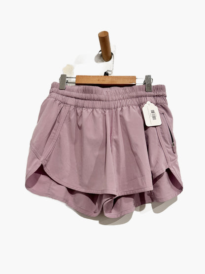 Lululemon Tracker Short V 4" in Violetta - 8