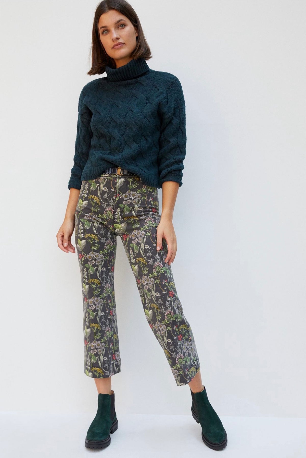 Anthropologie Pilcro Water Lily Ultra High Rise Wide Leg Jeans in Black Pattern - 16