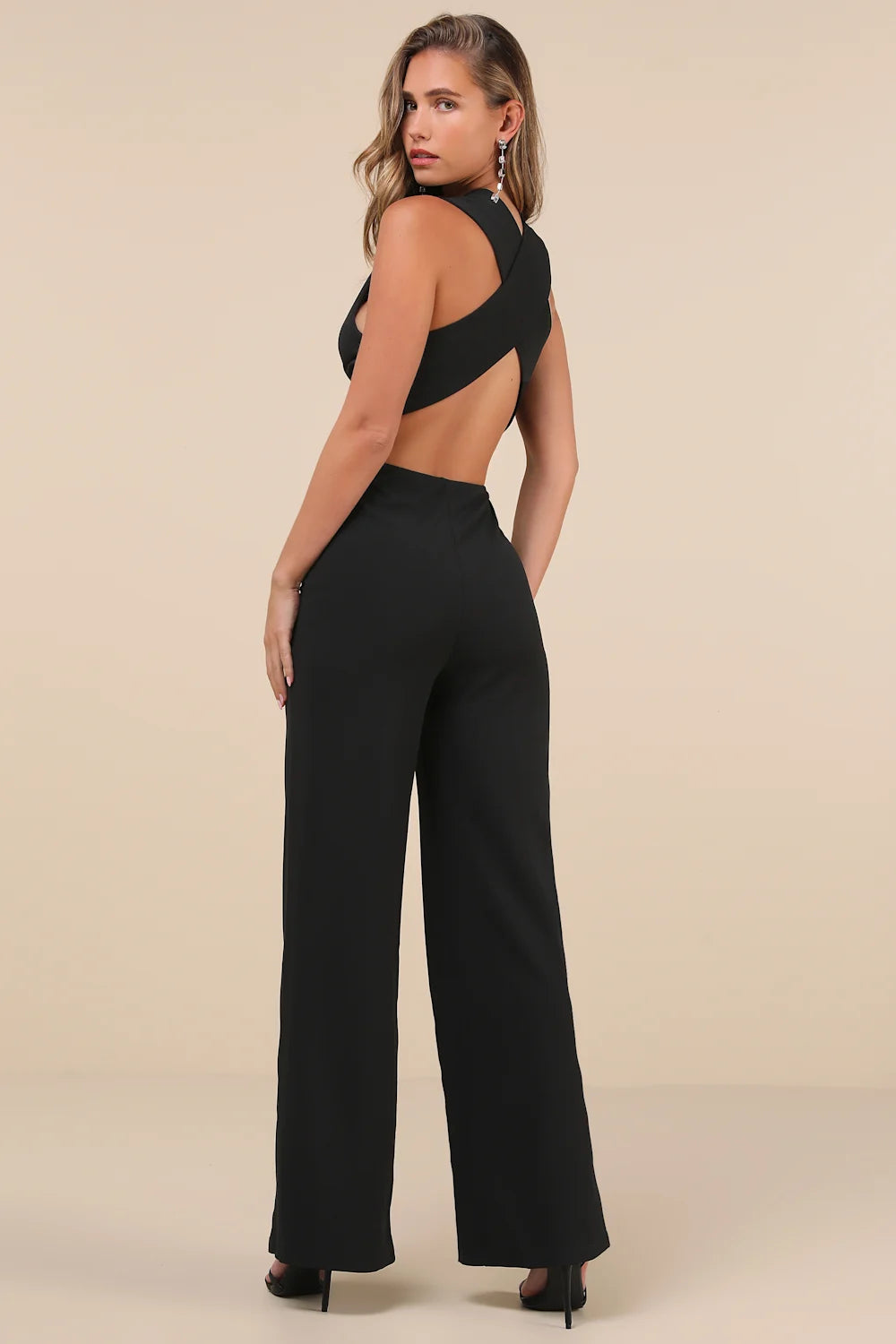 Lulus NWT Black V Neck Jumpsuit - Small