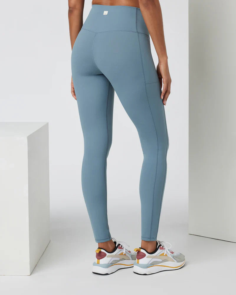 Vuori Studio Pocket Leggings in Light Blue - Small