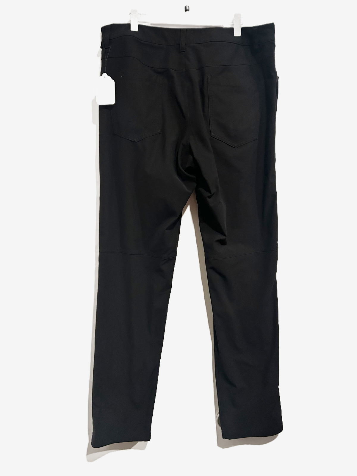 Lululemon Men’s ABC Pant in Black