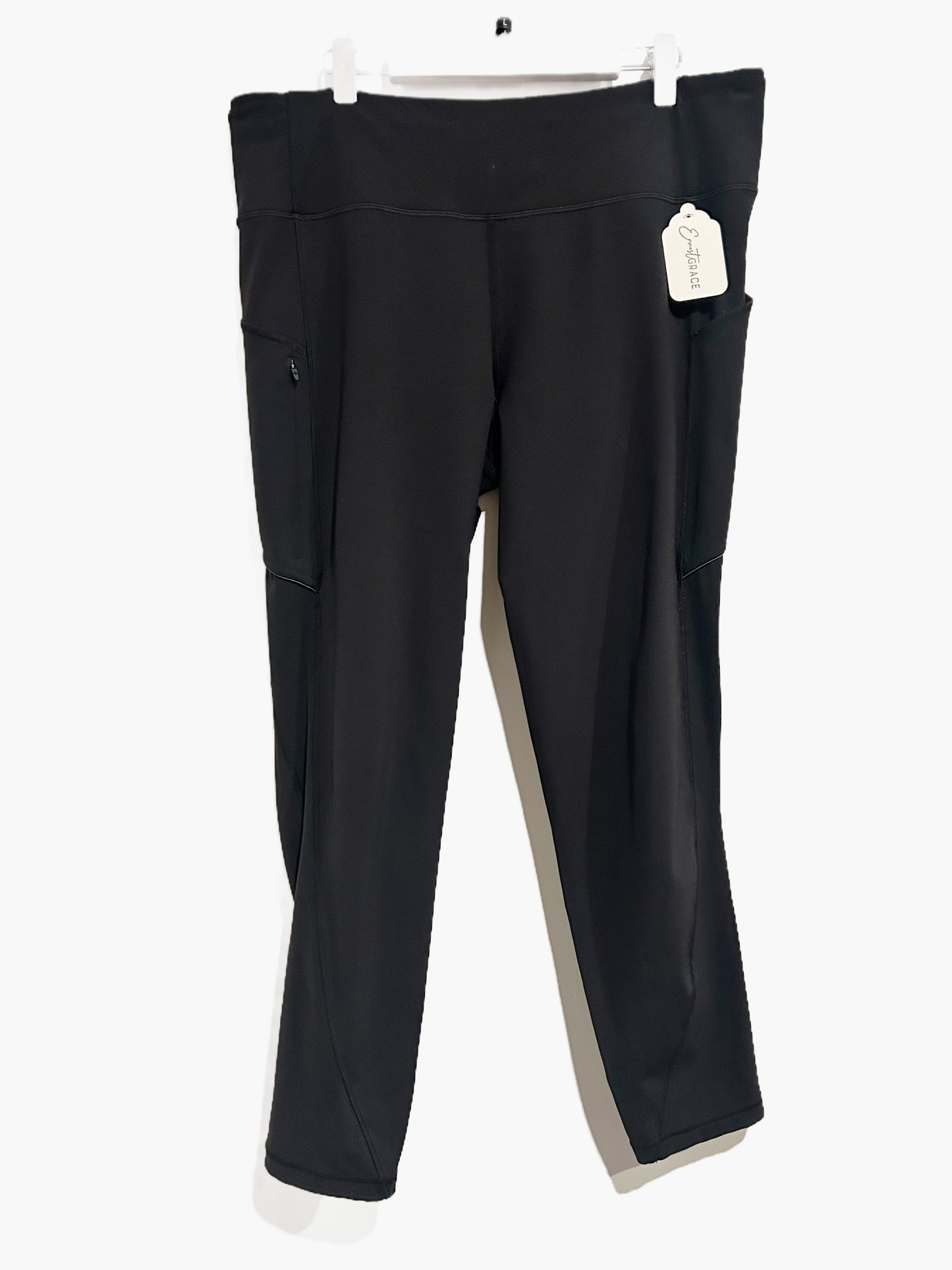 Lululemon Run On Tight 25” in Black - 12