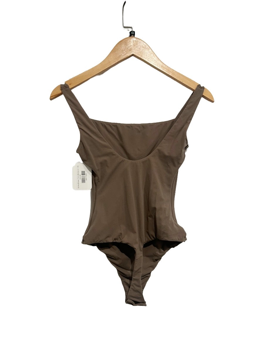 Skims Square Neck Bodysuit in Cocoa - XS