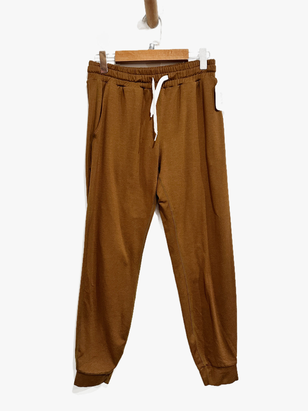 Vuori Performance Jogger in Caramel Heather - XXS