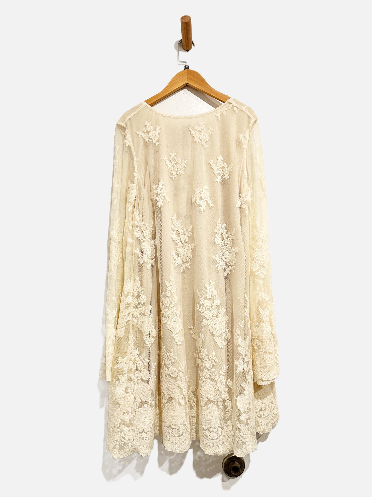 Show Me Your Mumu NWT Cream Lace Fannie Flow Dress - Medium