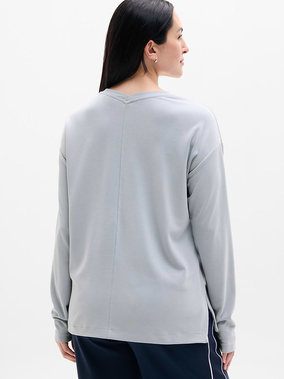 Athleta Seasoft V-Neck Sweatshirt in Blue Star - Medium