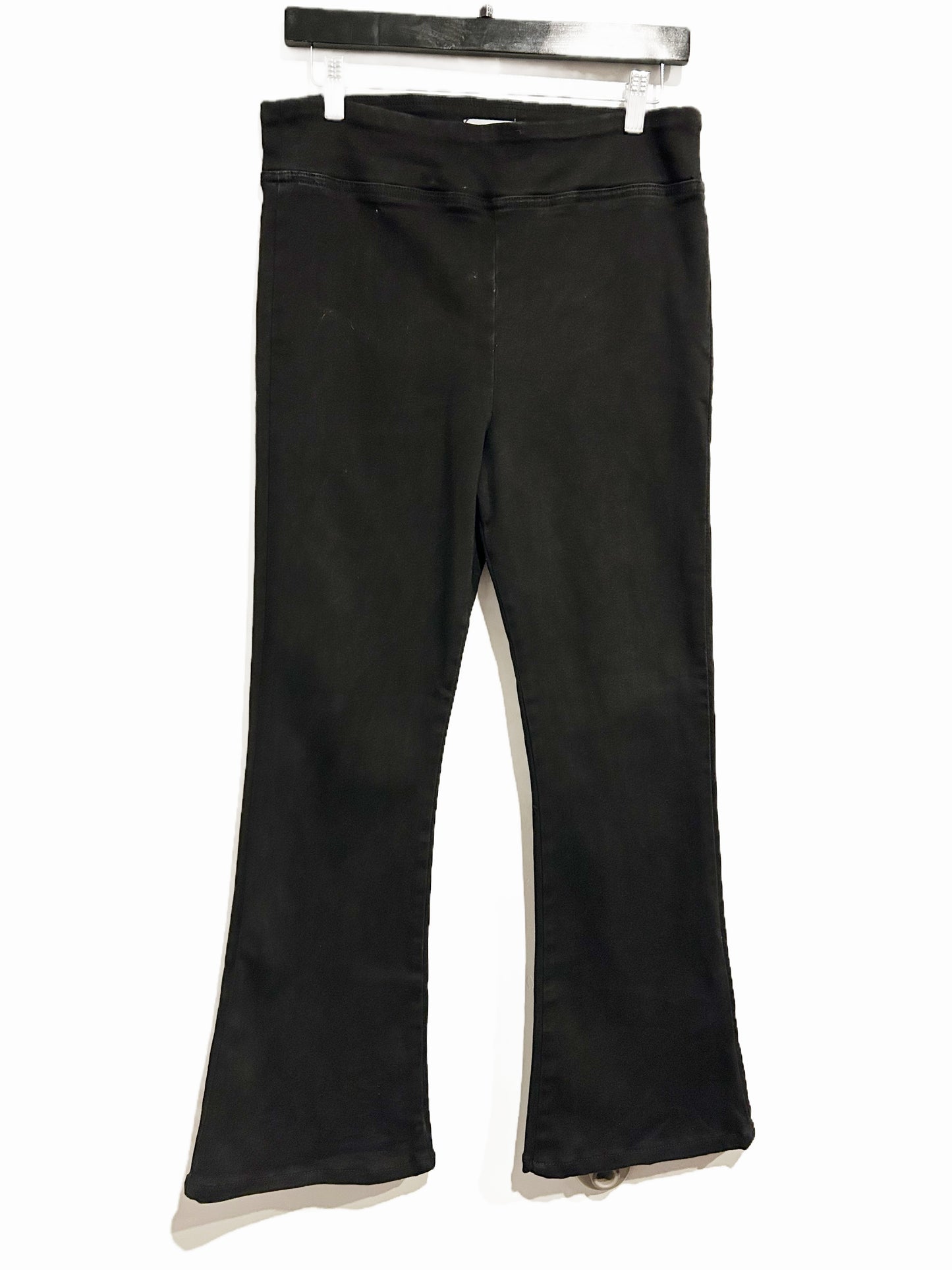 Frame The Jetset Flare Jean in Black - 2