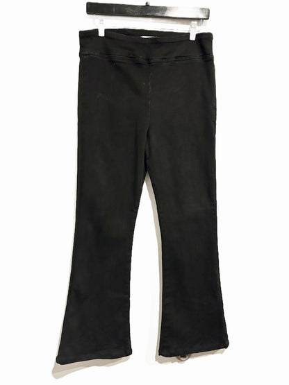 Frame The Jetset Flare Jean in Black - 2