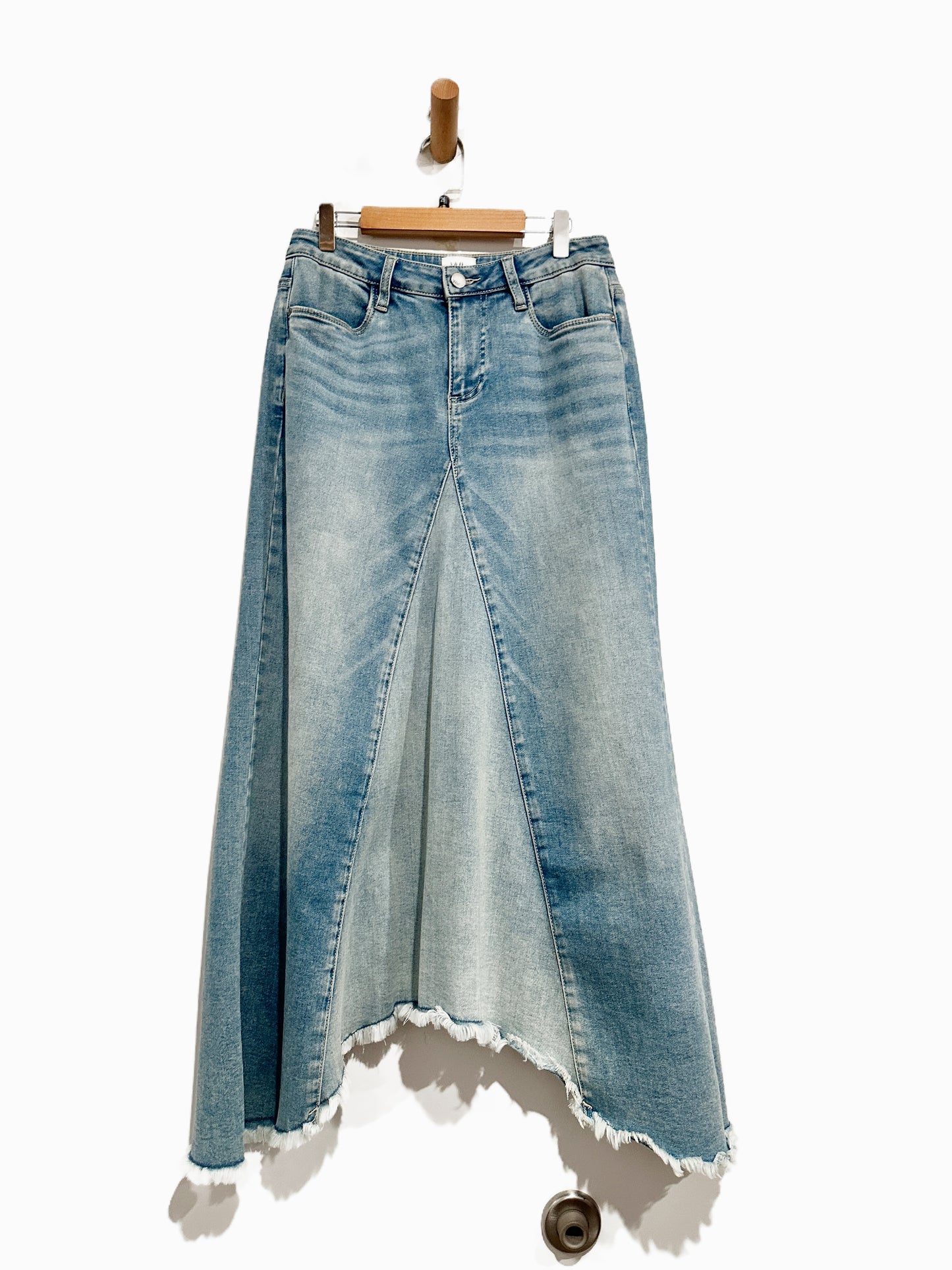 Wash Lab Selma Pieced Denim Maxi Skirt in Two Tone Sky - 26