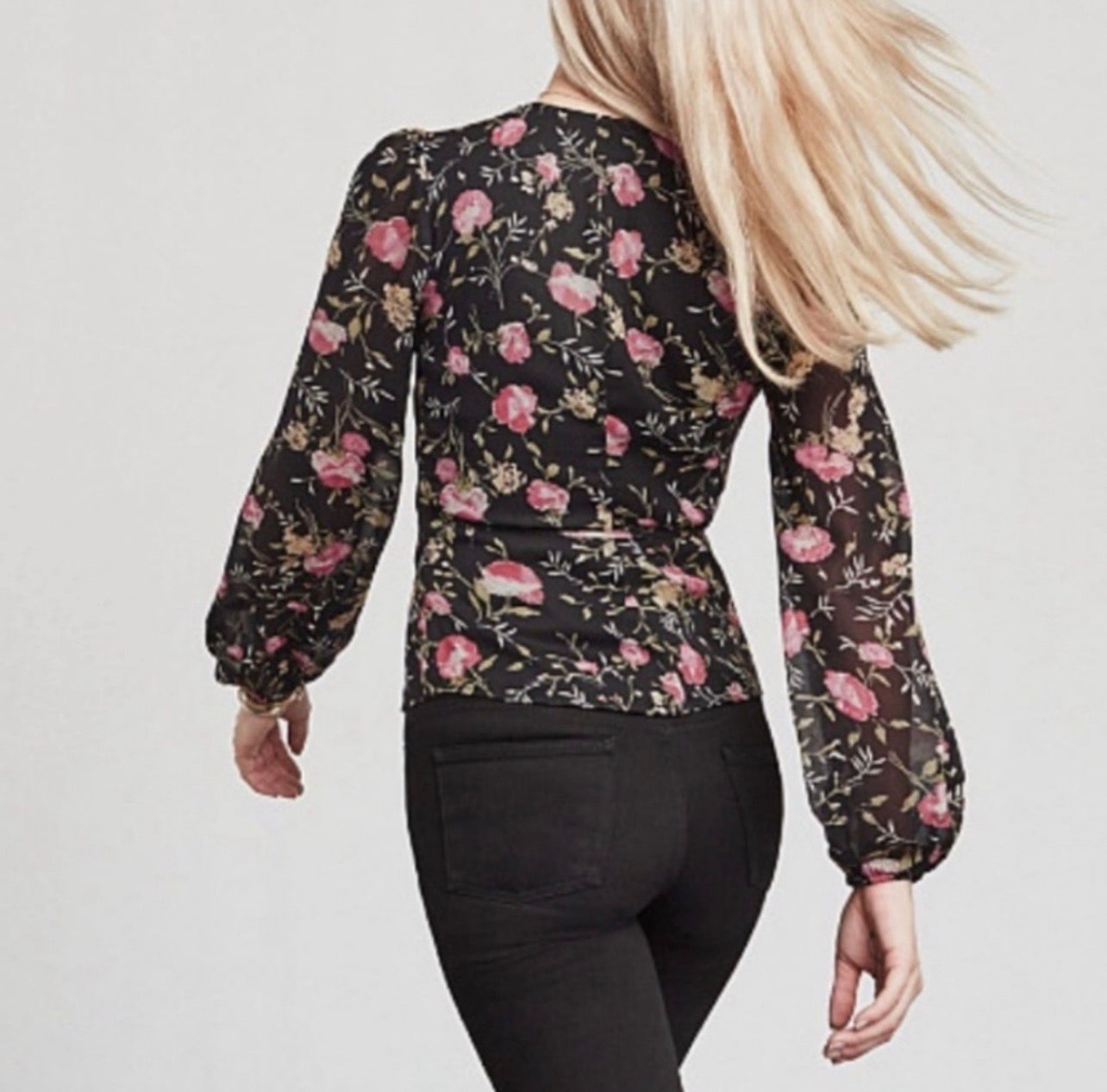 Reformation Stevie Wrap Top in Carondelet Floral