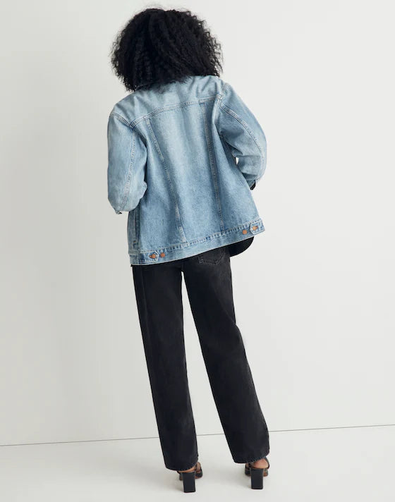 Madewell The Oversized Trucker Jean Jacket in Kelson Wash - XS