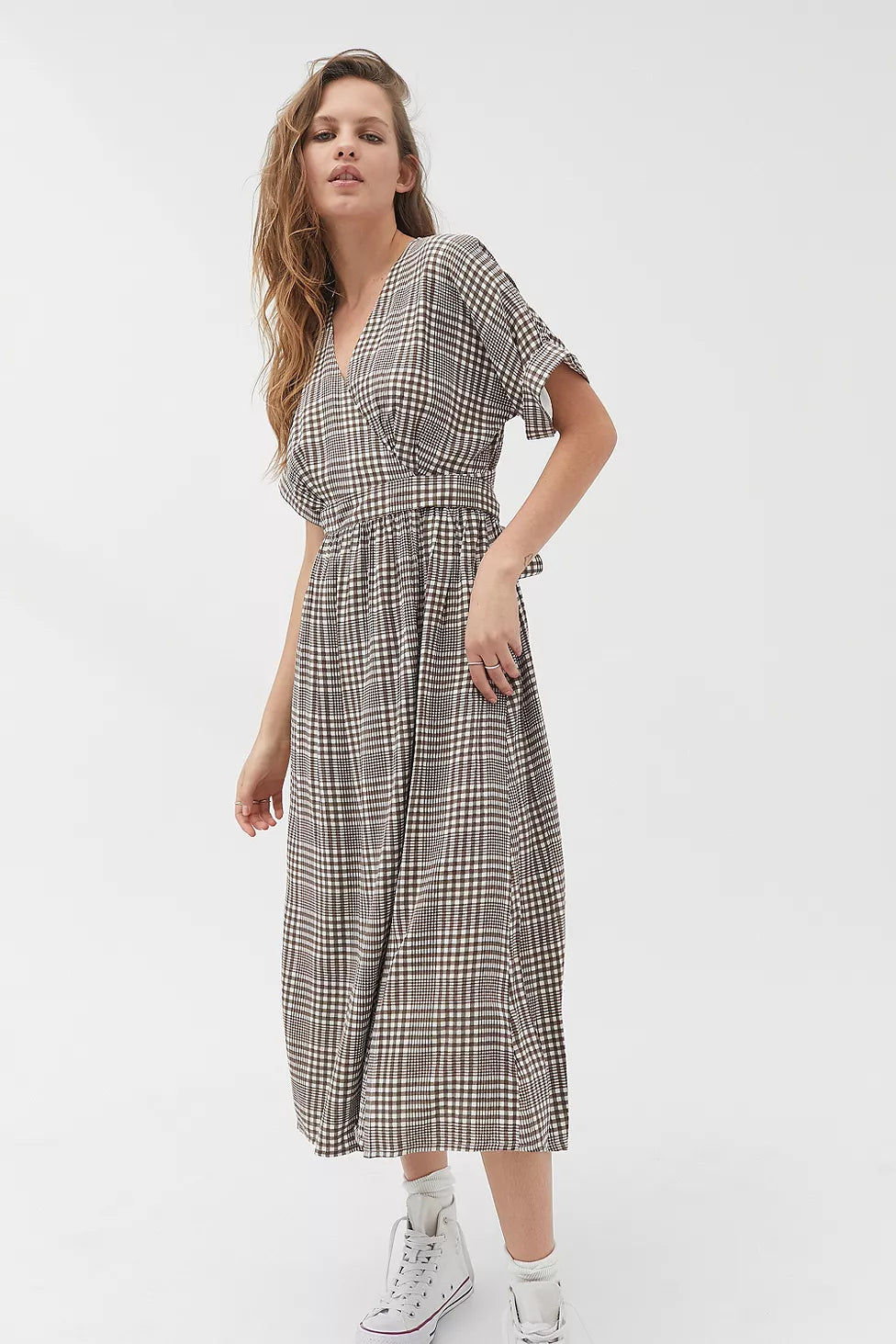 Urban Outfitters Gabrielle Woven Midi Wrap Dress - Medium
