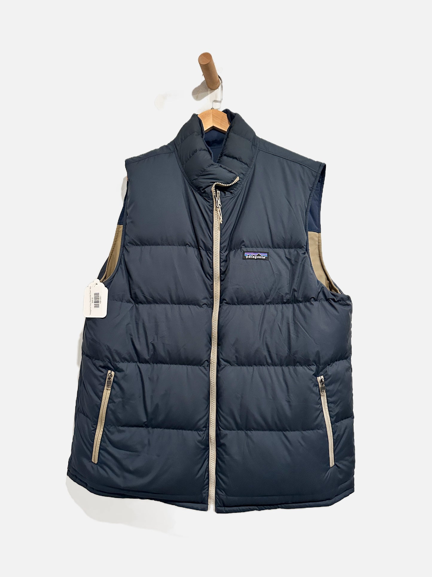 Men’s Patagonia Navy Reversible Down Vest - Large