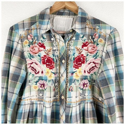 Johnny Was Blue Plaid Floral Embroidered Flannel Size Small