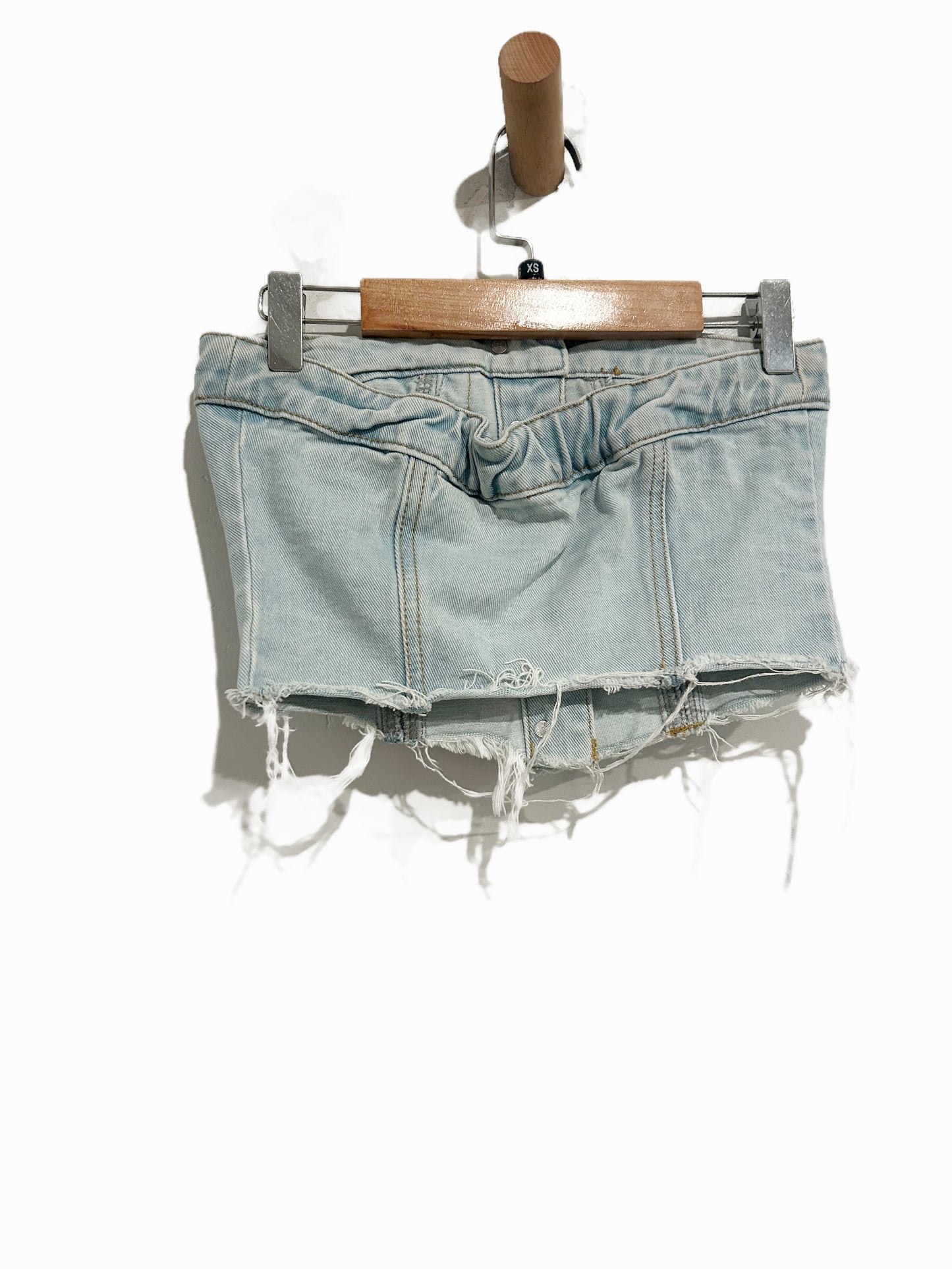 Pretty Little Thing Denim Crop Top - 0