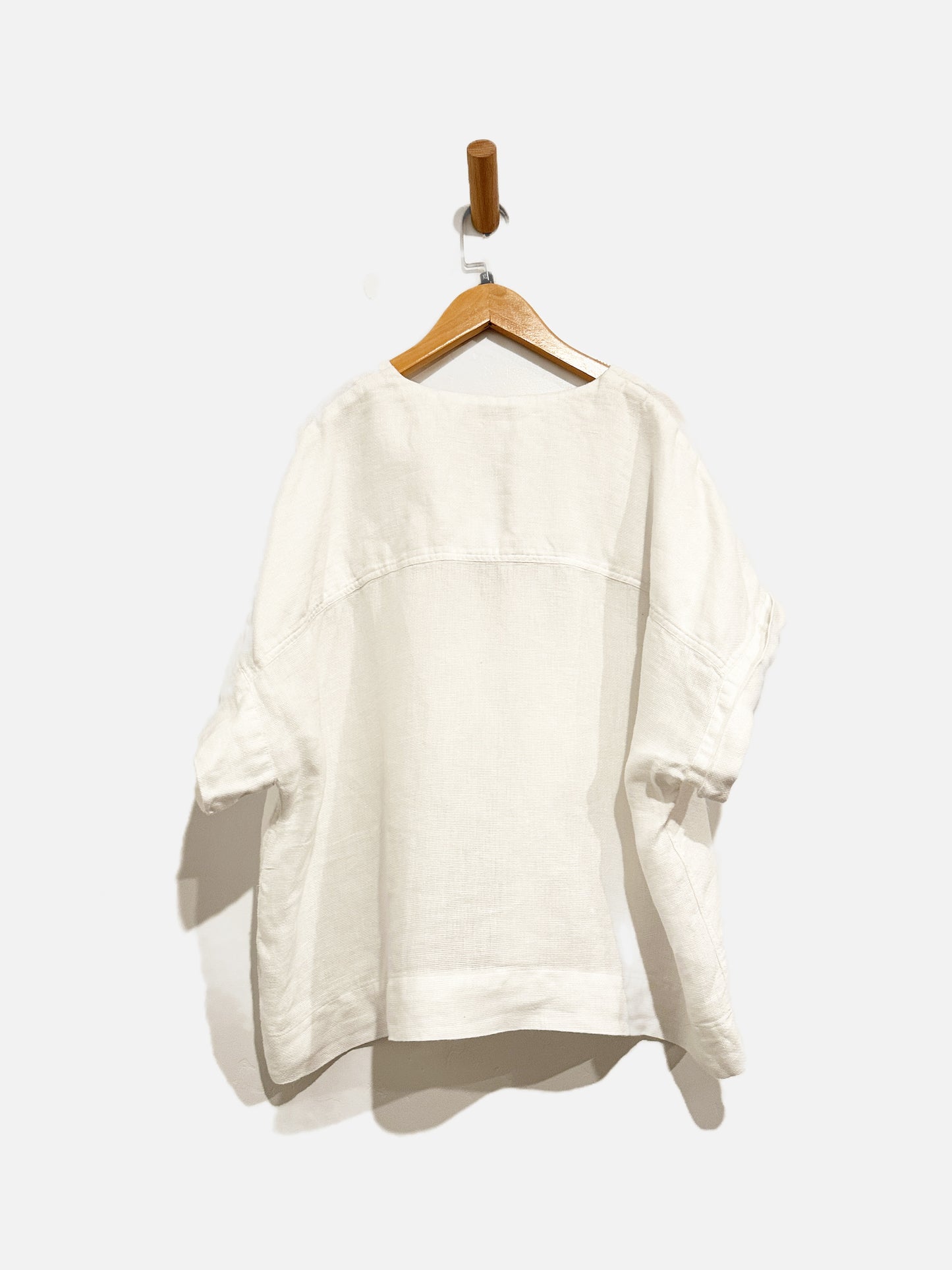 Faherty White Linen V-Neck Top - XL