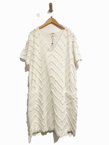Anthropologie Porridge Marcelle Textured Shift Dress in Ivory - Large