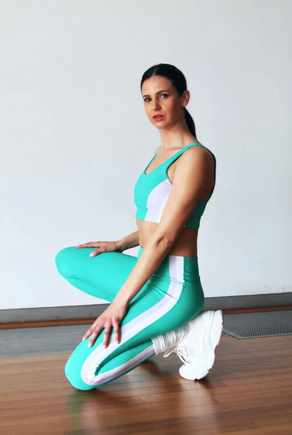 Wilo The Label NWT Green and Purple Sports Bra and Leggings Set - XS