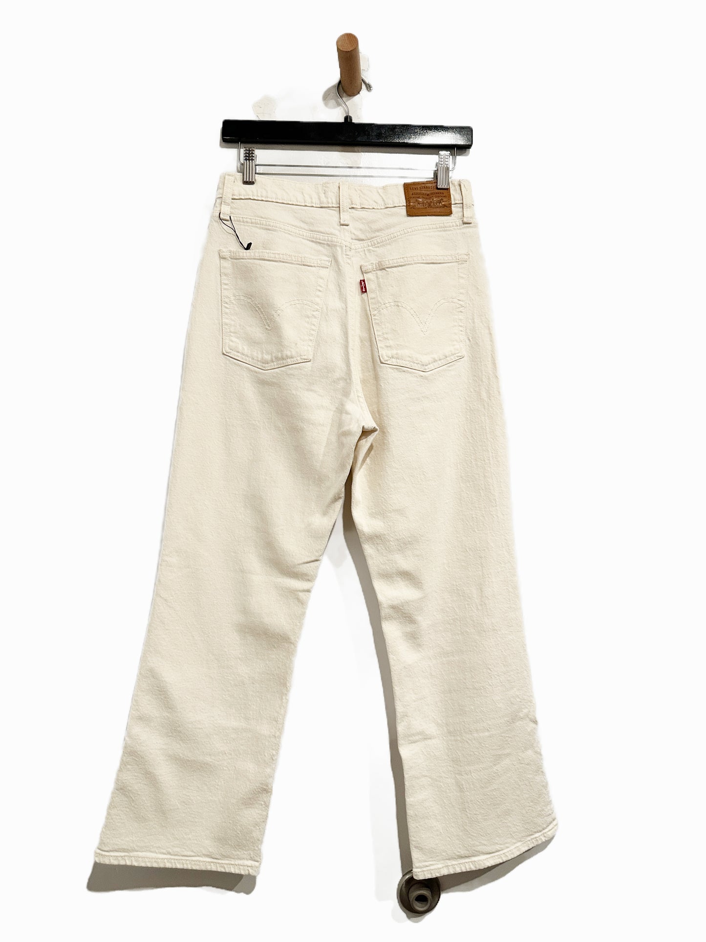 Levi’s Cream Ribcage Crop Boot Jeans in Natural Order - 29