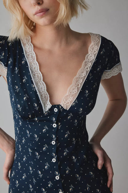 Kimchi Blue Faye Lace Trim Button-Down Midi Dress in Navy - Small