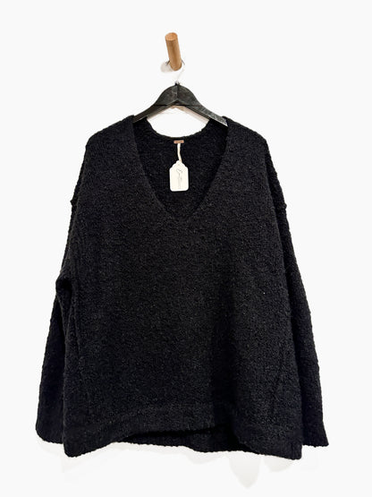 Free People Lofty V-Neck Pullover Sweater in Black - XS