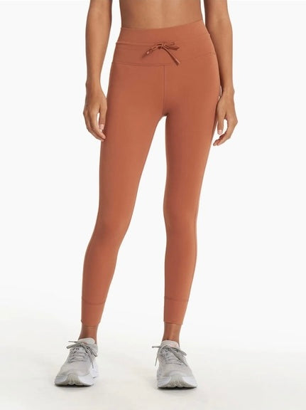 Vuori Daily Legging in Light Penny - Large